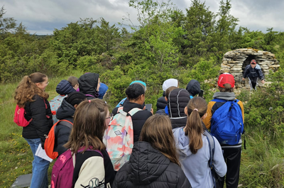 Les collégiens de Baraqueville sur le causse Comtal