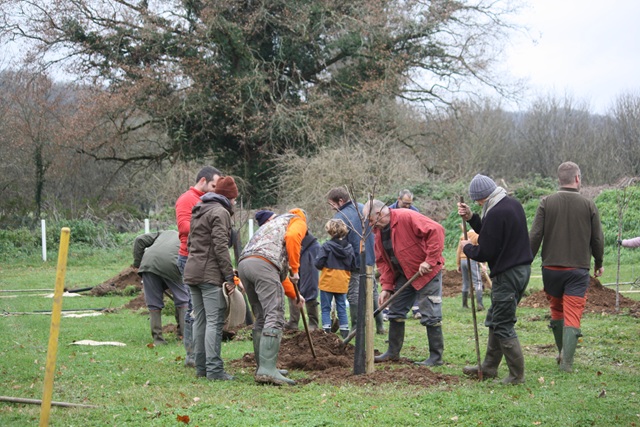Ilot de Biodiversité : un chantier participatif sur la commune de Lanzac