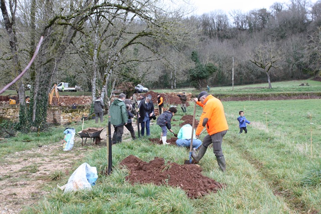 Ilot de Biodiversité : un chantier participatif sur la commune de Prudhomat